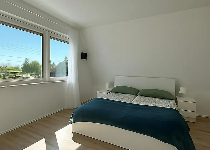 Ferienhaus Sunset - Spacious Family Retreat *